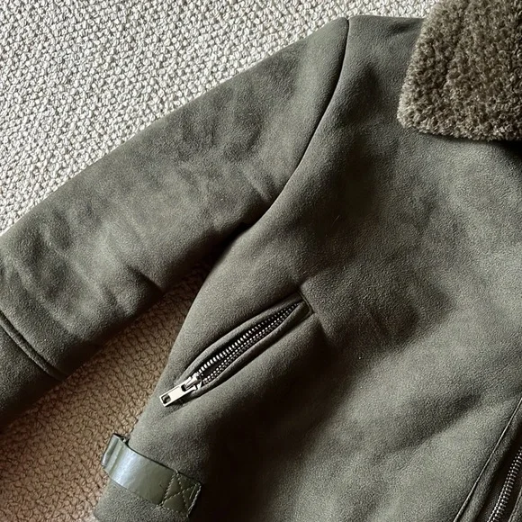 Green jacket - Picture 3 of 5